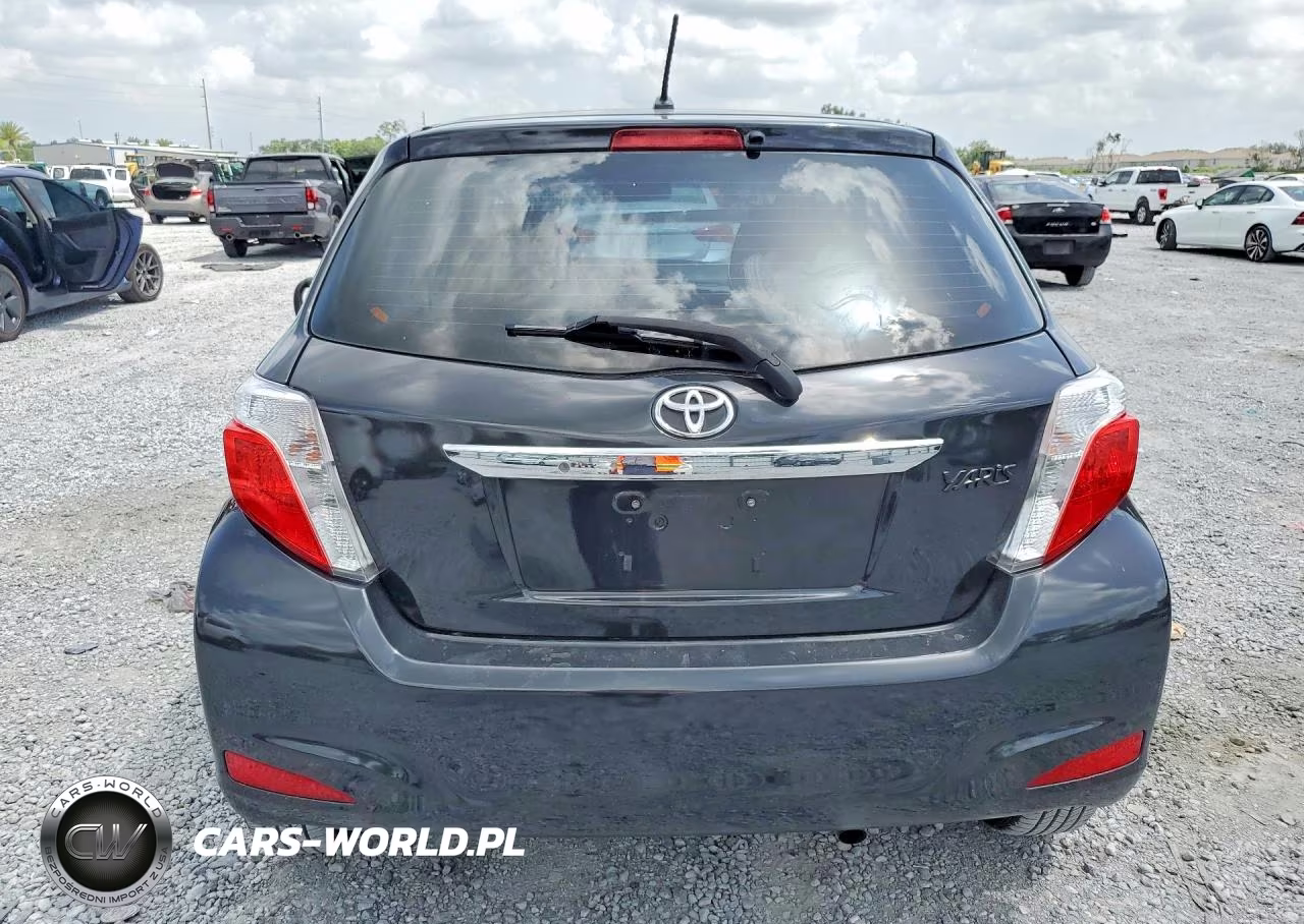 2013 Toyota Yaris 3-Door L VIN:JTDJTUD30DD556119 - 6