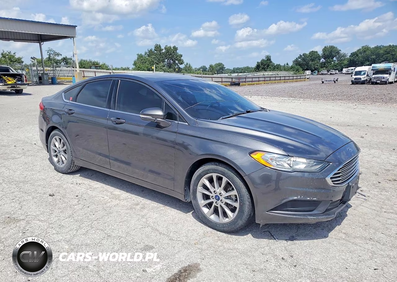 2017 Ford Fusion Se VIN:3FA6P0HD1HR316571 - 4