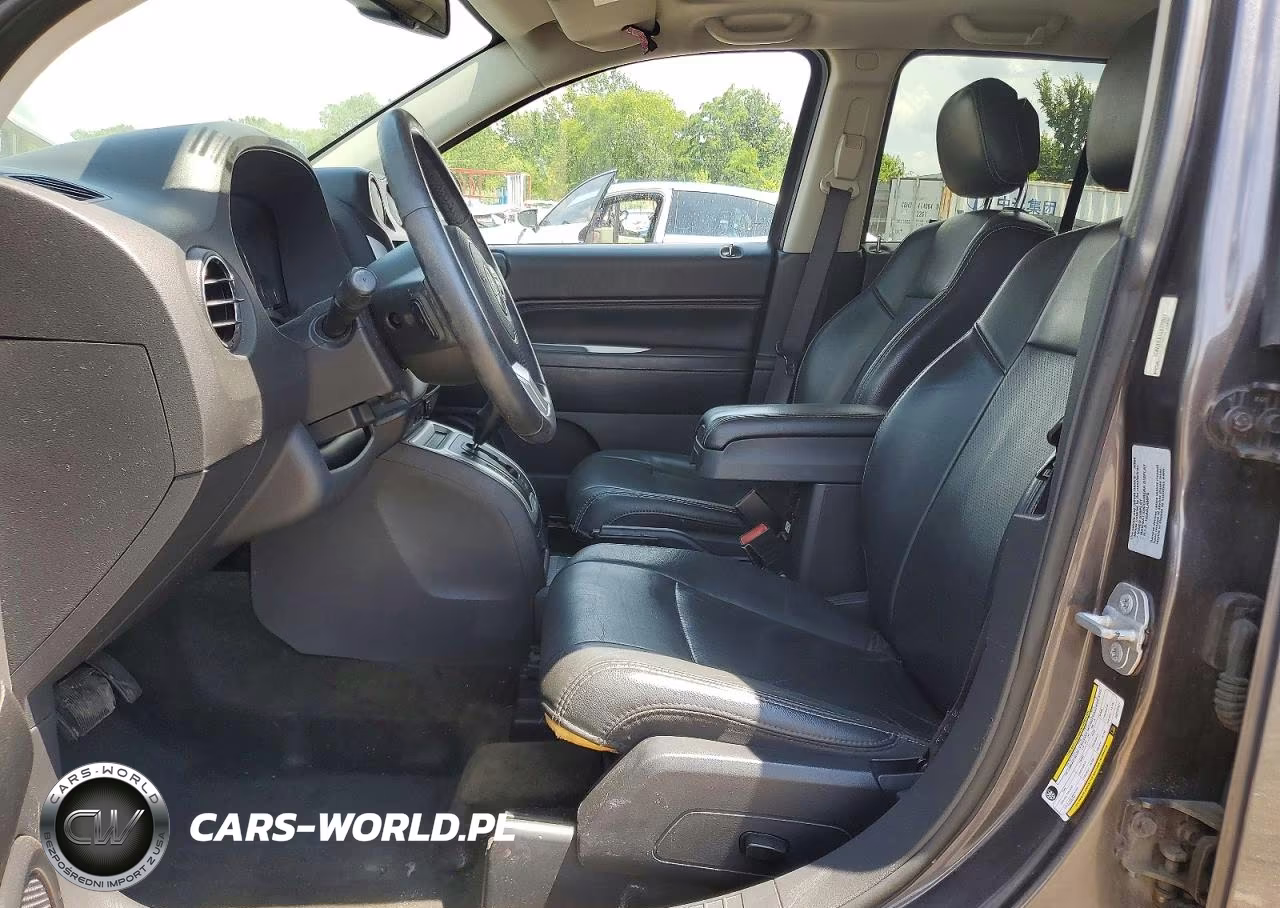 2016 Jeep Compass Latitude VIN:1C4NJDEB1GD775527 - 7
