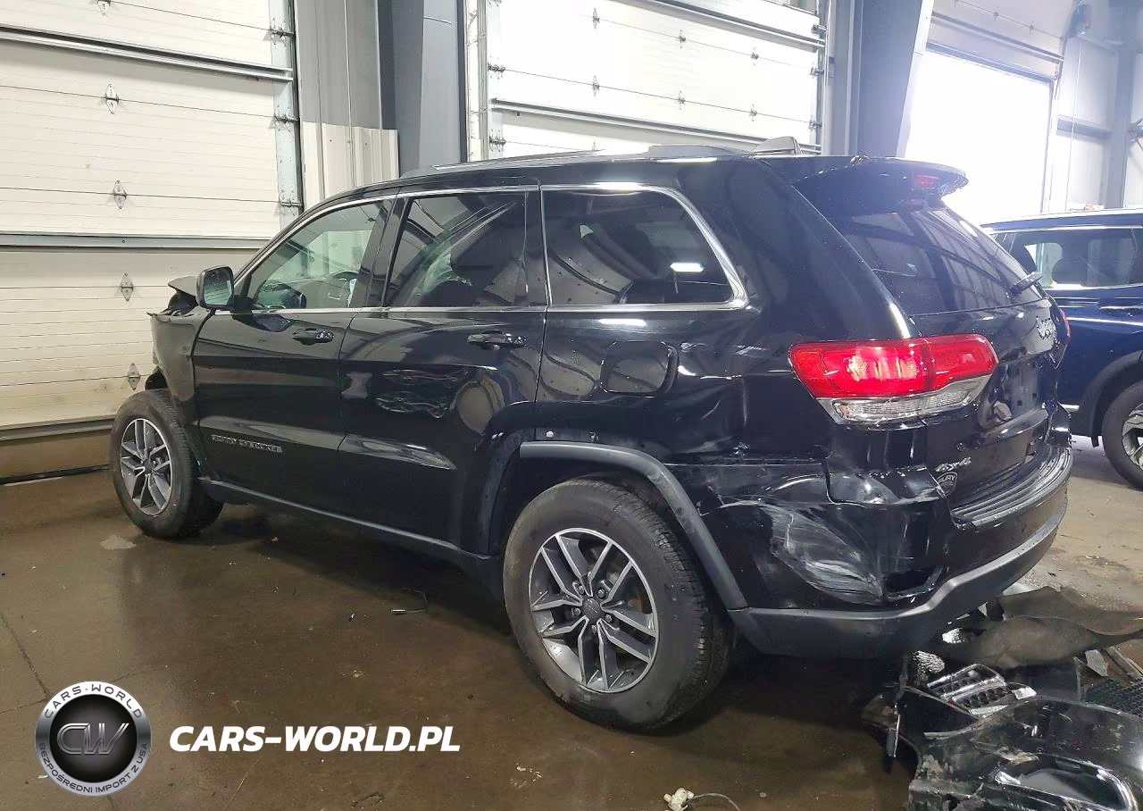 2019 Jeep Grand Cherokee Laredo VIN:1C4RJFAG2KC726911 - 2