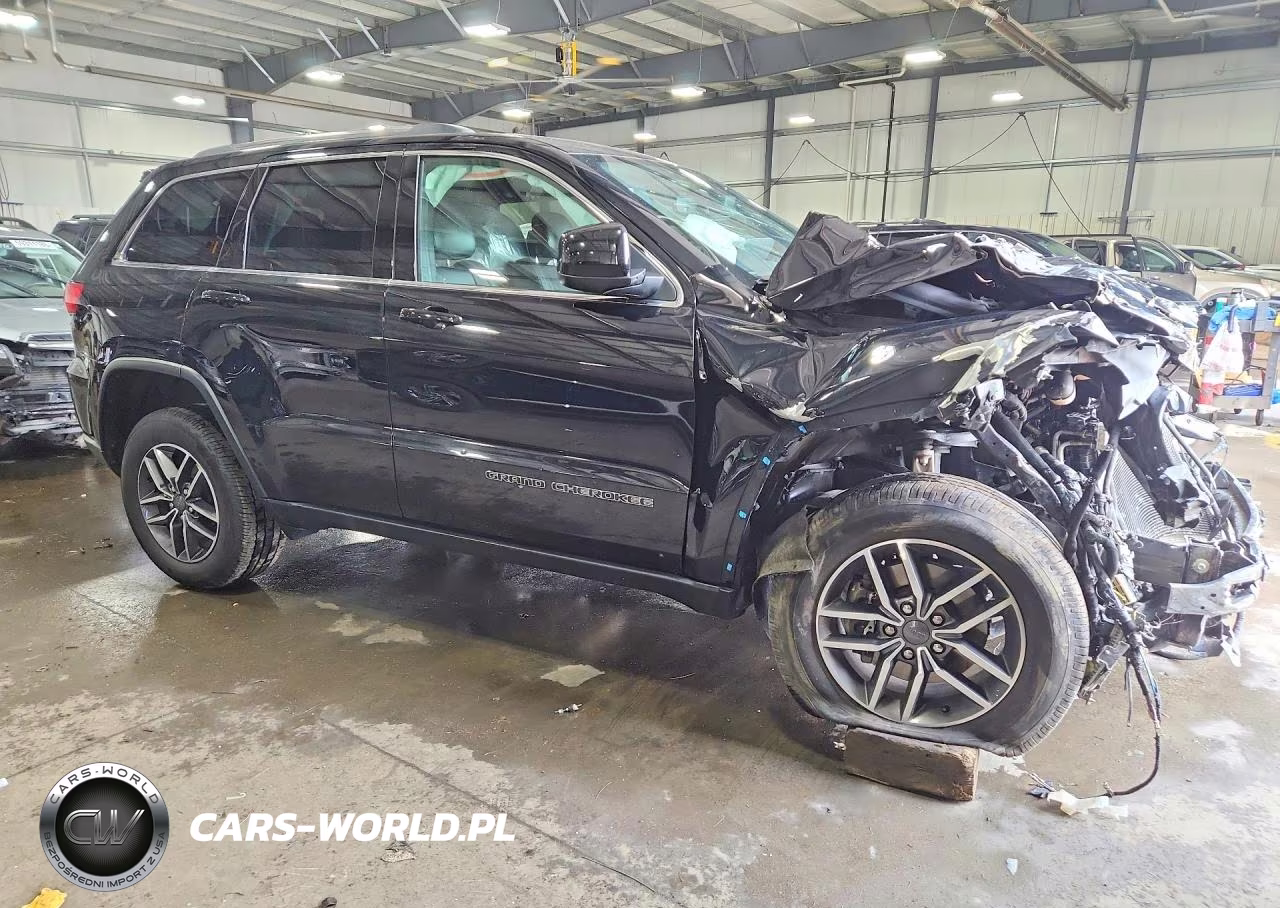 2019 Jeep Grand Cherokee Laredo VIN:1C4RJFAG2KC726911 - 4