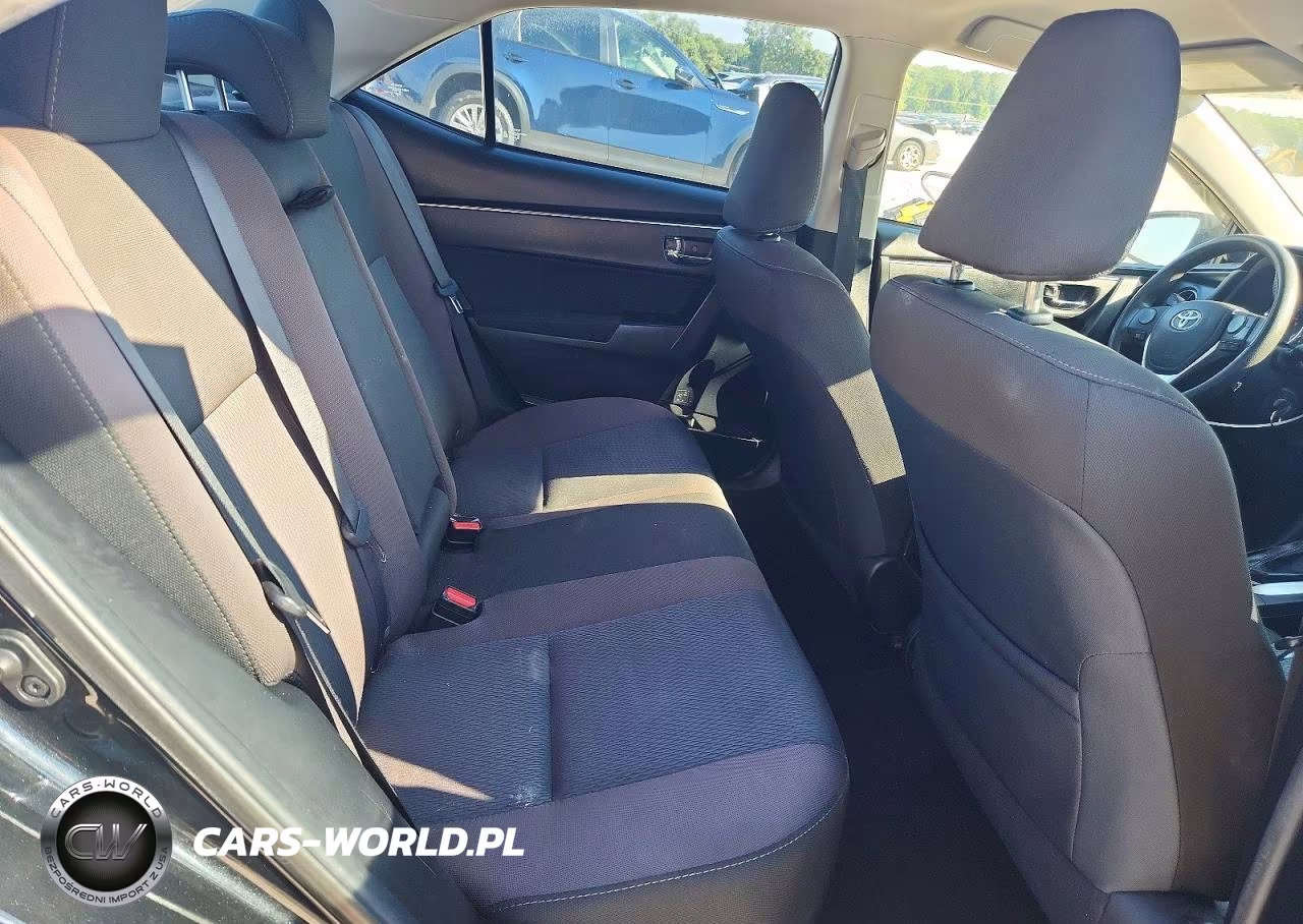 2018 Toyota Corolla Le VIN:2T1BURHE8JC015810 - 10