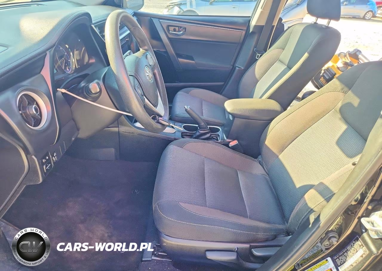 2018 Toyota Corolla Le VIN:2T1BURHE8JC015810 - 7