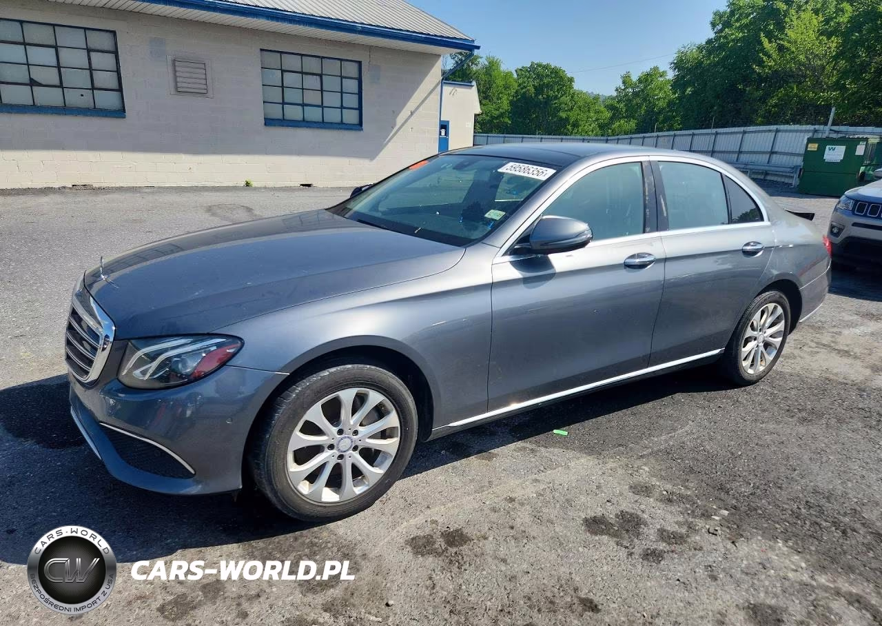 2017 Mercedes-Benz E 300 4Matic – zdjęcie 1 z 12