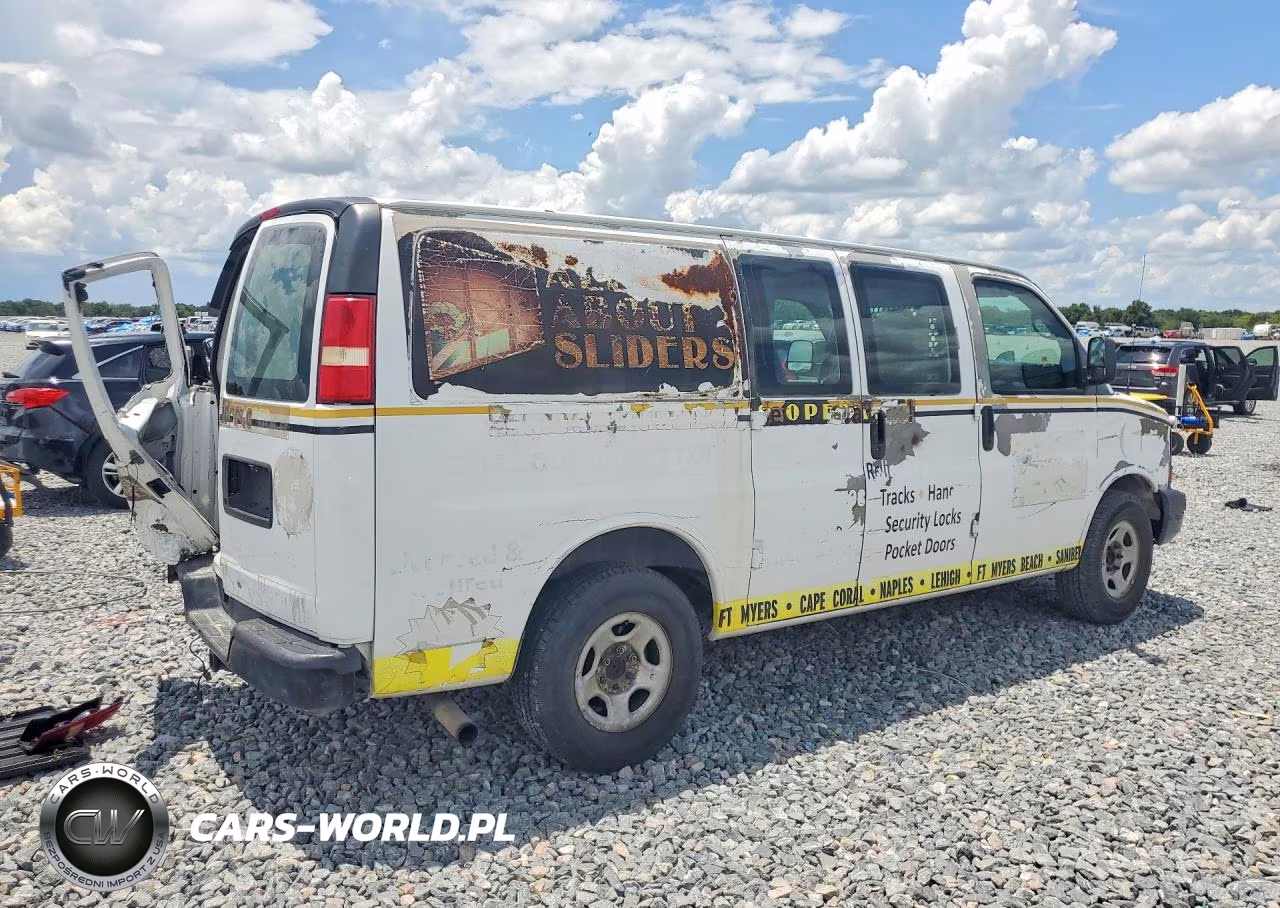 2008 Chevrolet Express G1500 VIN:1GCFG15XX81226876 - 3