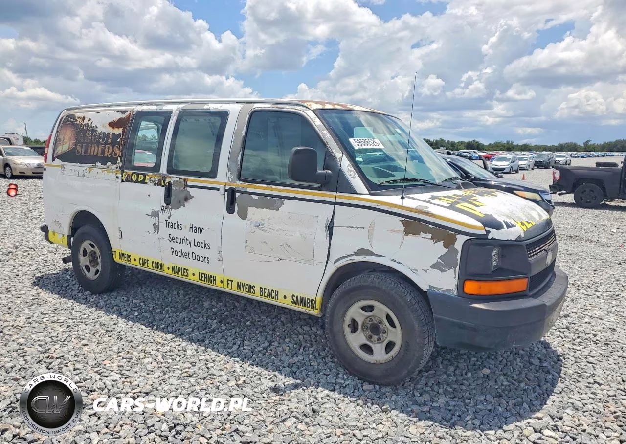 2008 Chevrolet Express G1500 VIN:1GCFG15XX81226876 - 4