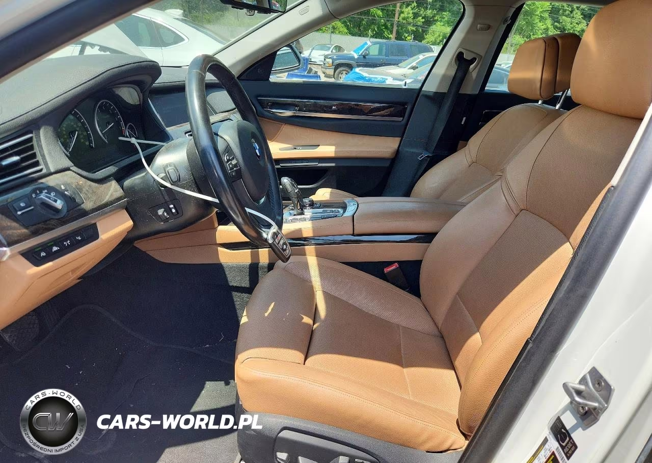 2013 BMW 740 Li VIN:WBAYE4C52DD137066 - 7