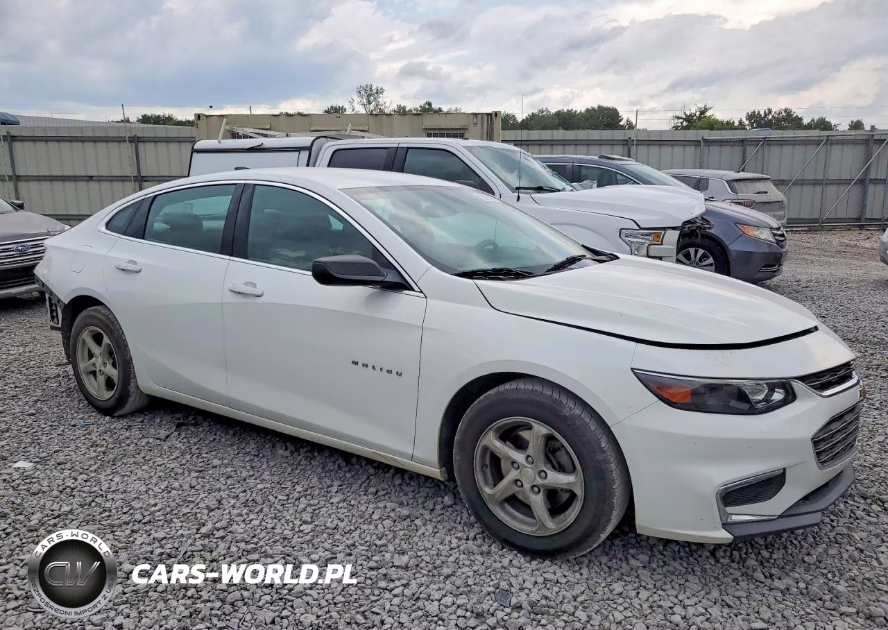 2017 Chevrolet Malibu Ls VIN:1G1ZB5ST1HF218469 - 4