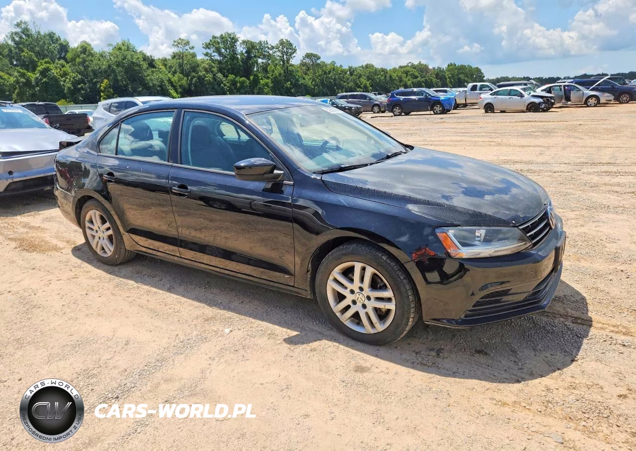 2018 Volkswagen Jetta S VIN:3VW2B7AJ9JM229081 - 4