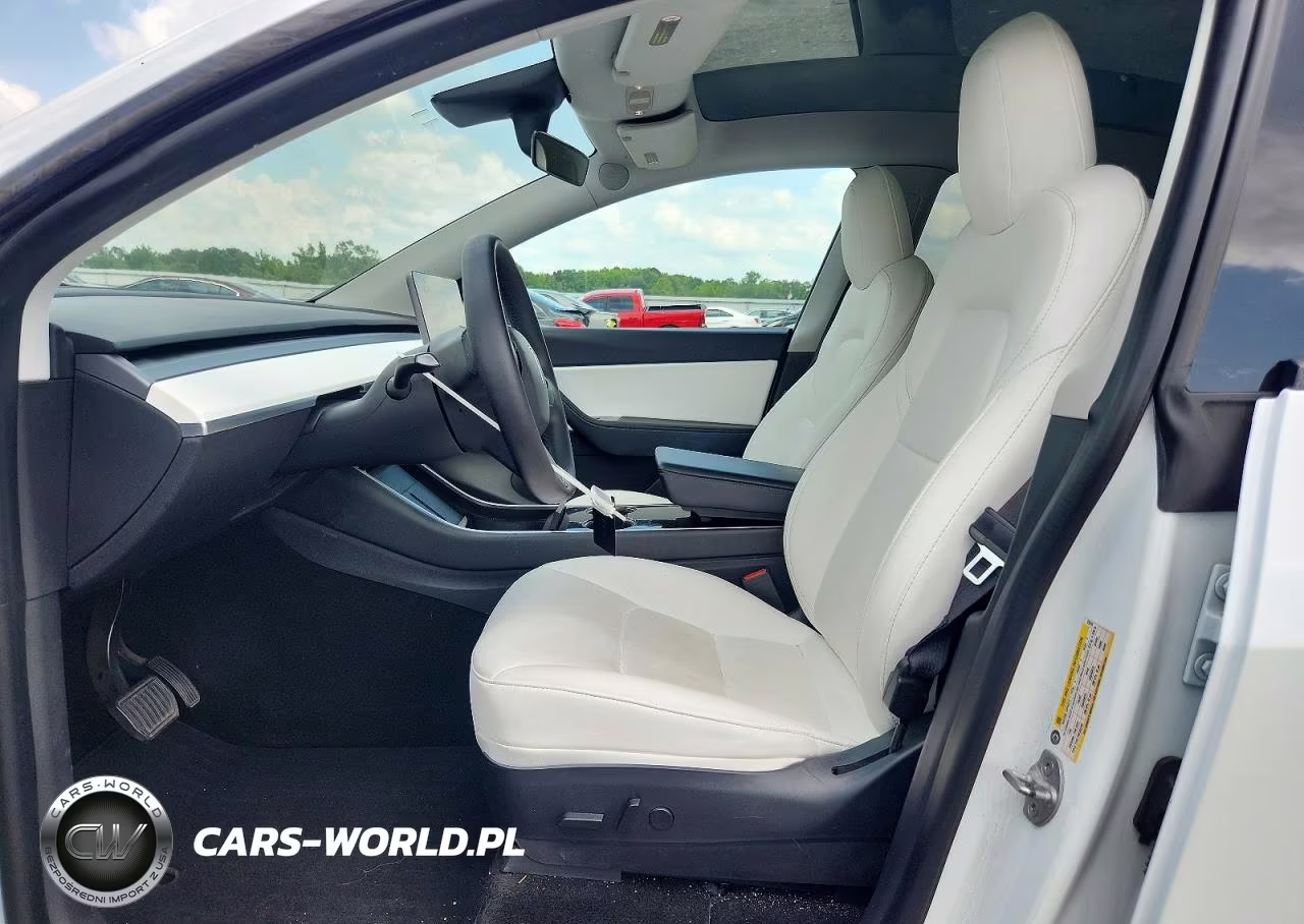 2020 Tesla Model Y VIN:5YJYGDEEXLF036245 - 7