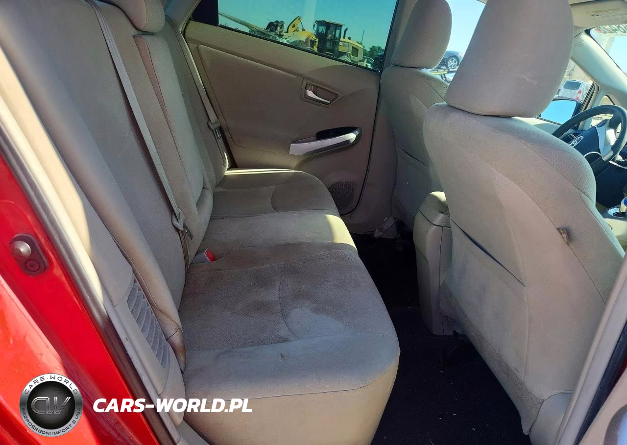 2014 Toyota Prius Two VIN:JTDKN3DU0E1743638 - 10