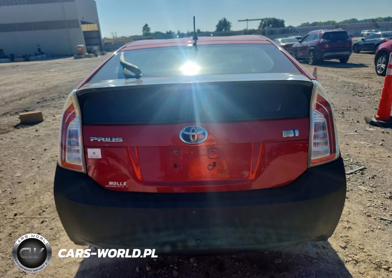 2014 Toyota Prius Two VIN:JTDKN3DU0E1743638 - 6