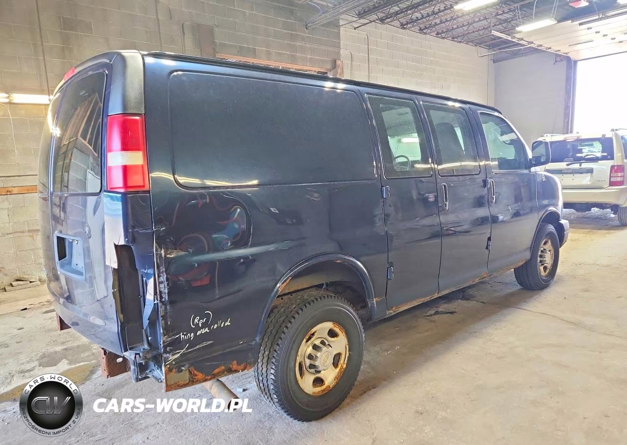 2011 Chevrolet Express G3500 VIN:1GCZGTCA7B1118942 - 3