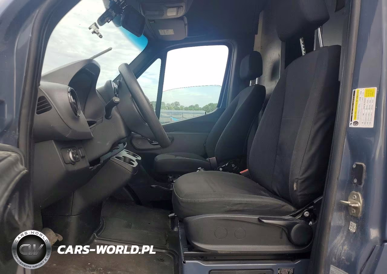 2019 Mercedes-Benz Sprinter 2500-3500 VIN:WD4PF1CD4KP148427 - 7