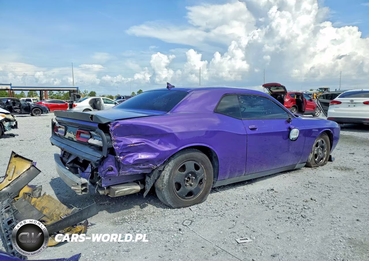2018 Dodge Challenger Sxt VIN:2C3CDZAG7JH333170 - 3