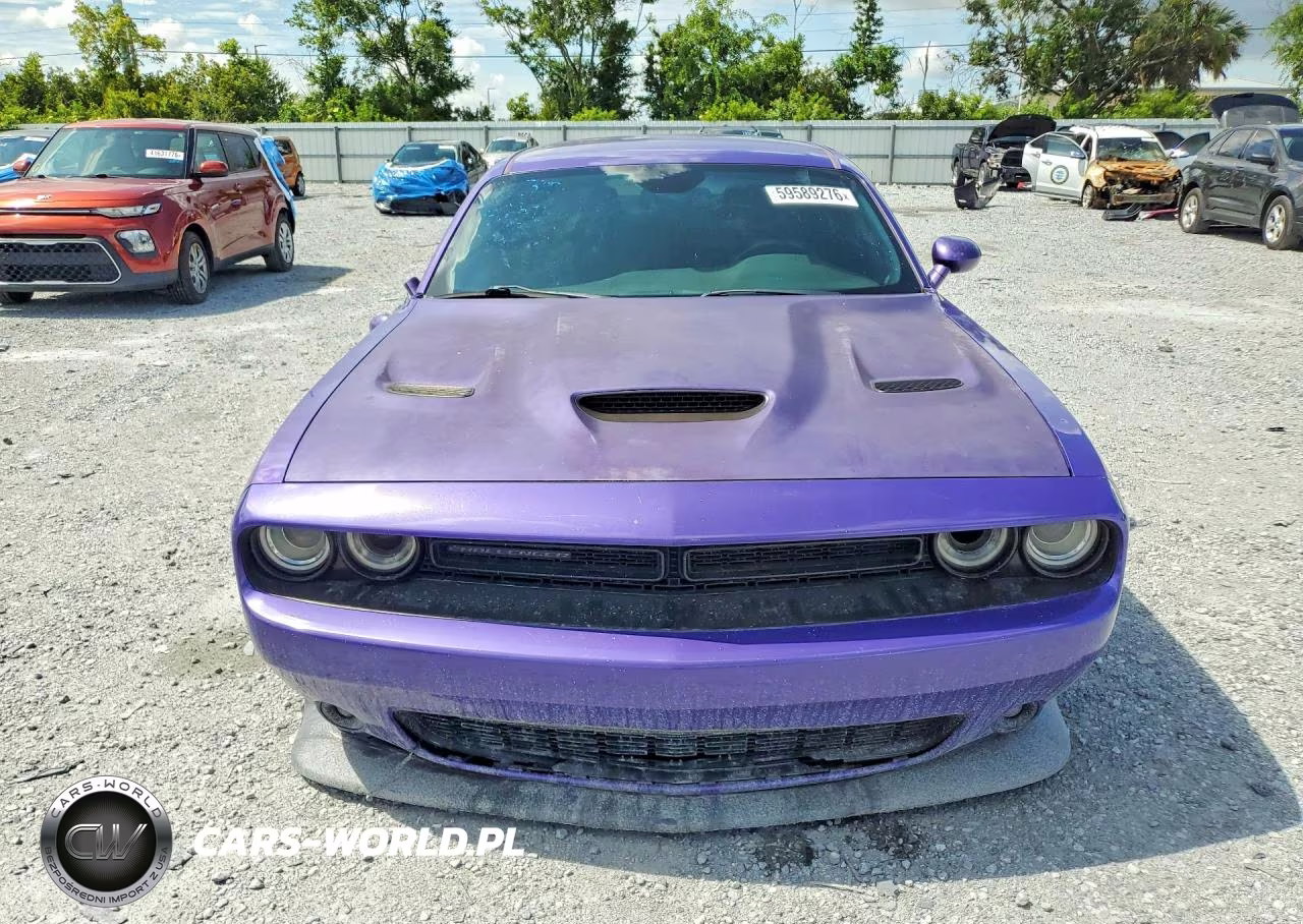 2018 Dodge Challenger Sxt VIN:2C3CDZAG7JH333170 - 5