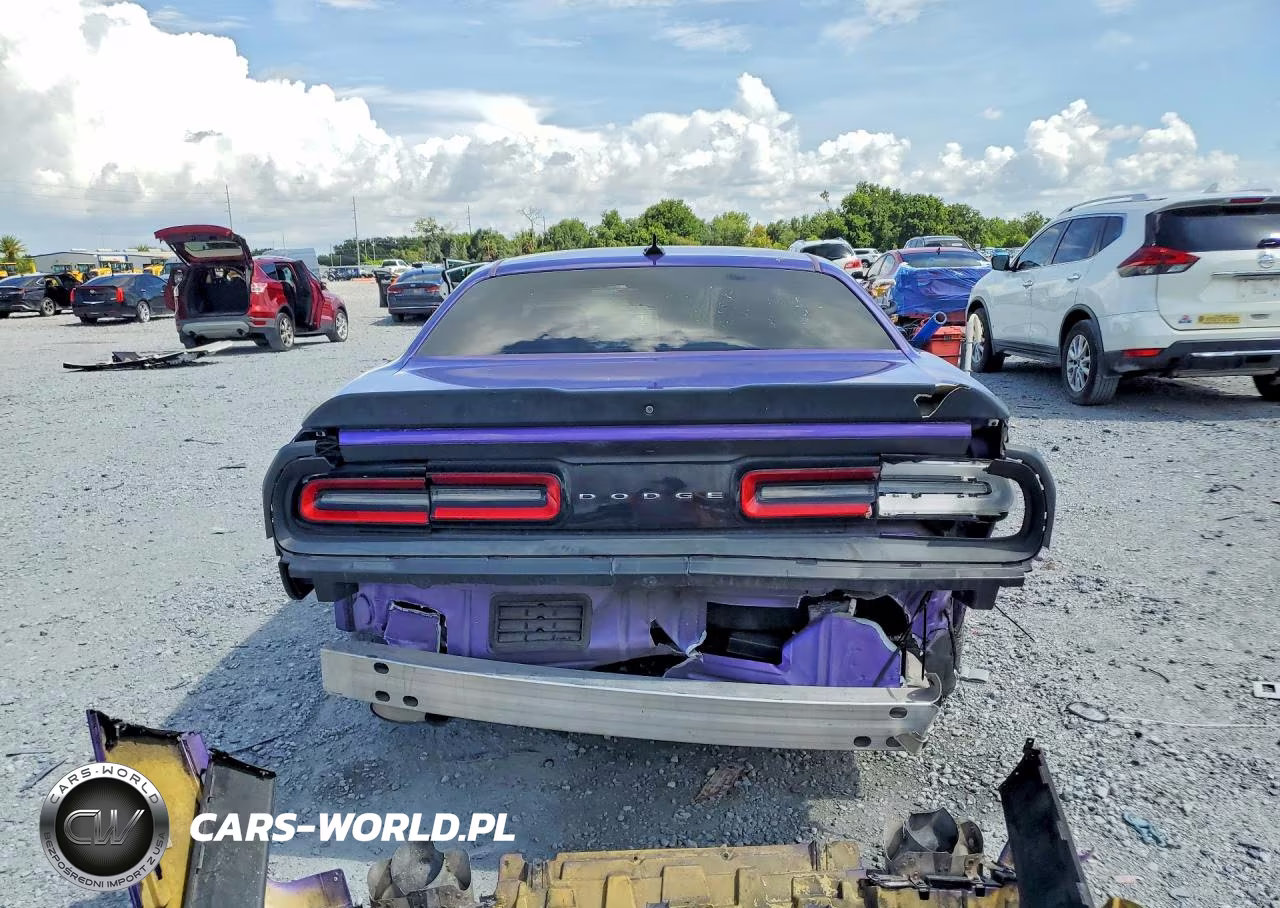 2018 Dodge Challenger Sxt VIN:2C3CDZAG7JH333170 - 6