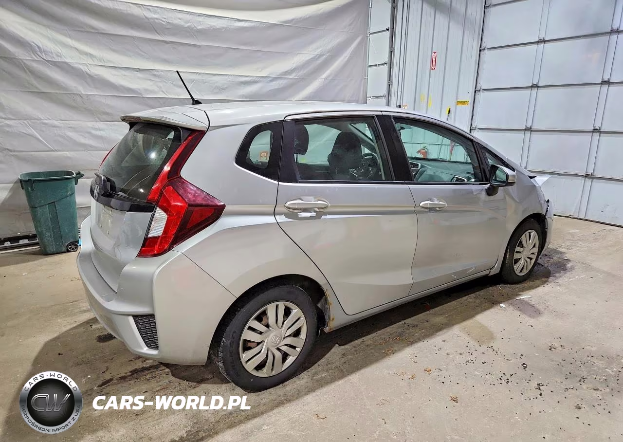 2015 Honda Fit Lx VIN:3HGGK5H54FM710662 - 3