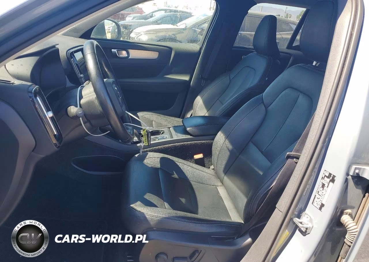 2021 Volvo Xc40 T5 Momentum VIN:YV4162UK8M2525969 - 7