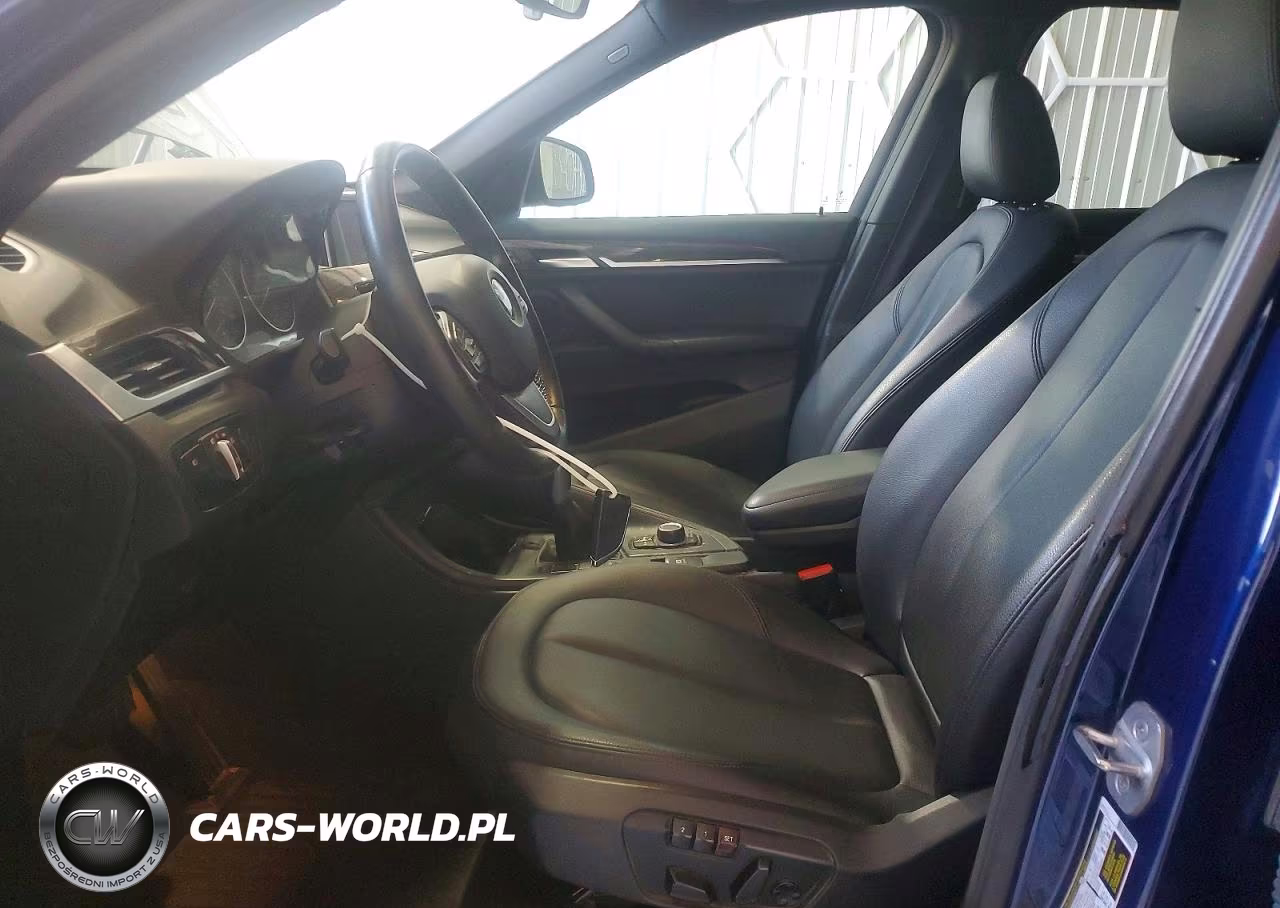 2018 BMW X1 xDrive28I VIN:WBXHT3C38J5K23024 - 7