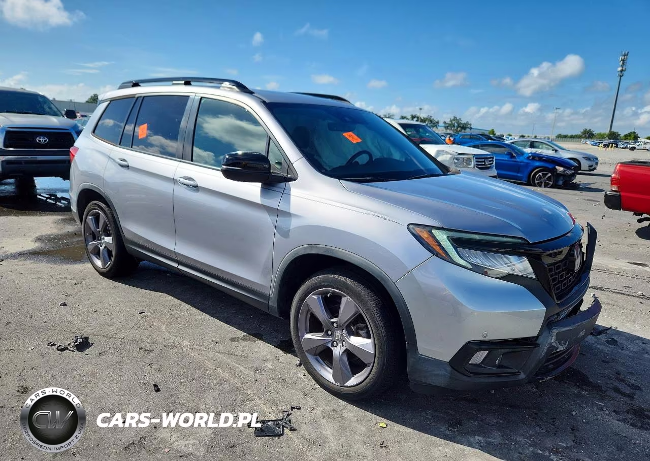 2021 Honda Passport Touring VIN:5FNYF7H9XMB011950 - 4