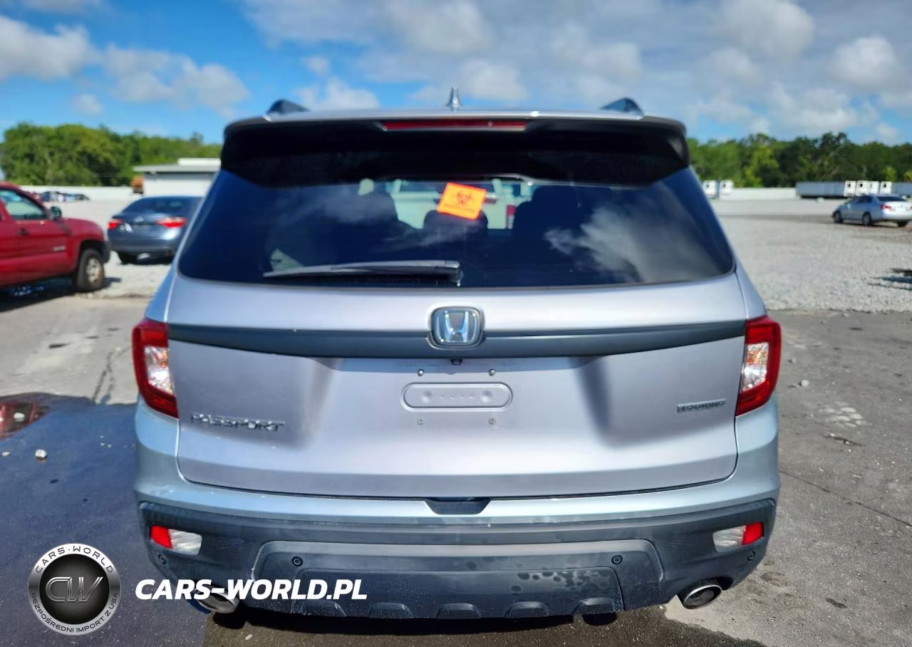2021 Honda Passport Touring VIN:5FNYF7H9XMB011950 - 6