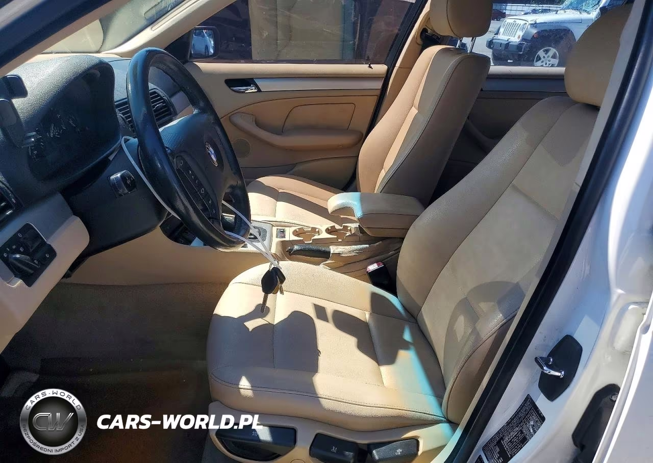 2010 BMW 3 Series VIN:WBAAZ33454KP87268 - 7