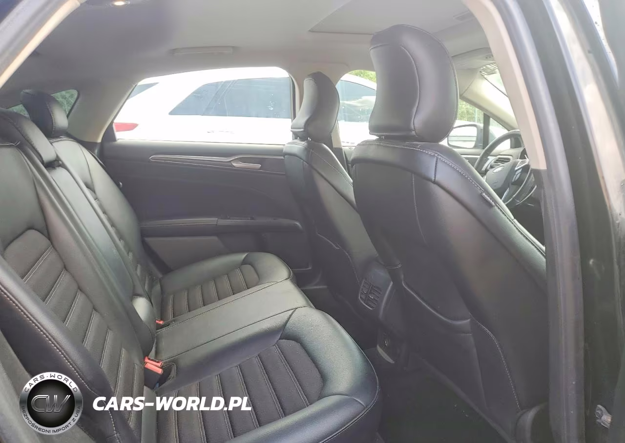 2017 Ford Fusion Se VIN:3FA6P0HD2HR270586 - 10