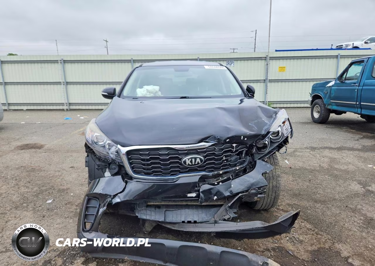 2019 Kia Sorento L VIN:5XYPG4A38KG575969 - 5
