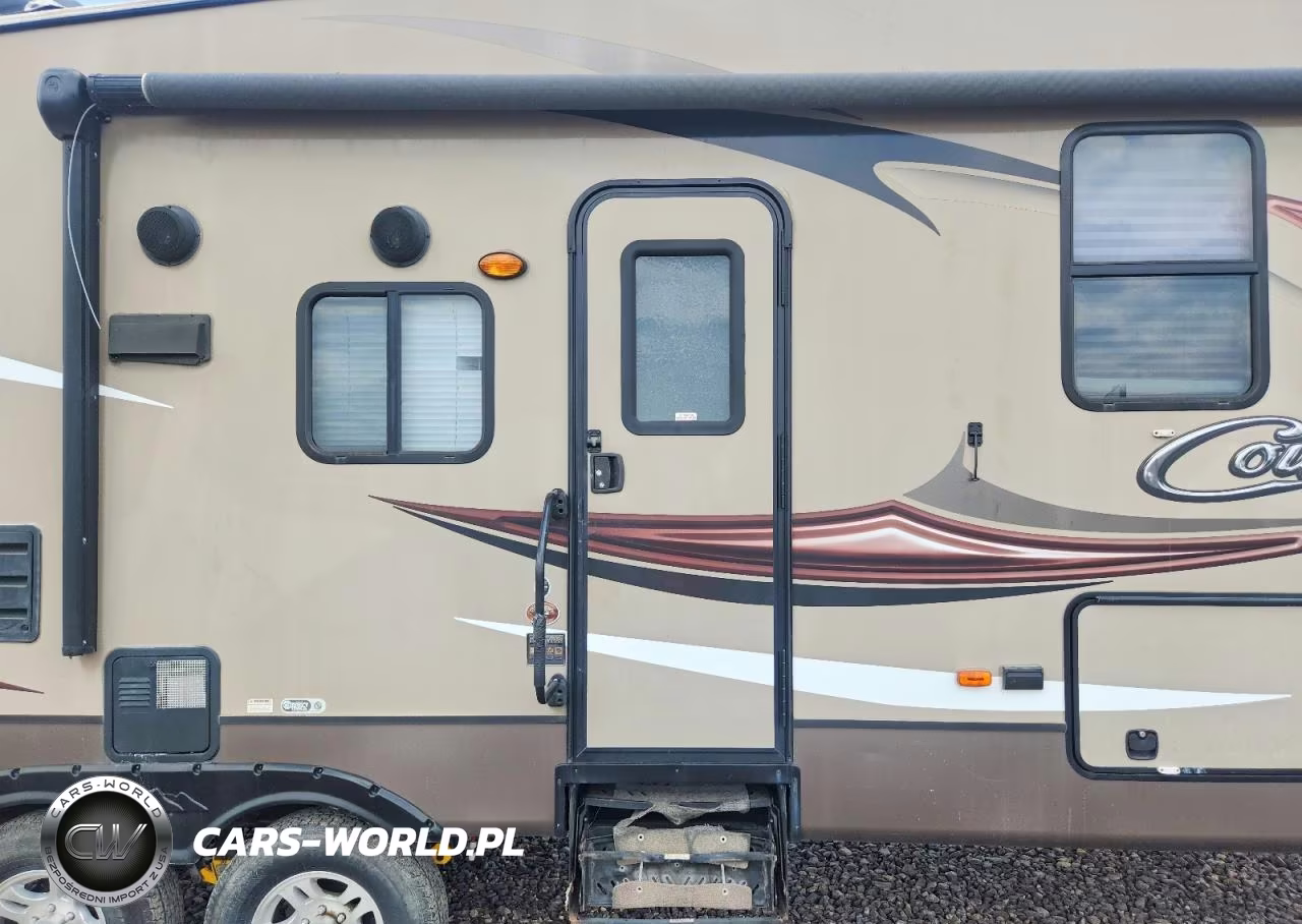 2015 Keystone Cougar Camper VIN:4YDF30124F2508161 - 6