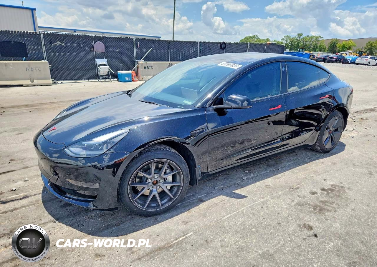 2022 Tesla Model 3 – zdjęcie 1 z 13