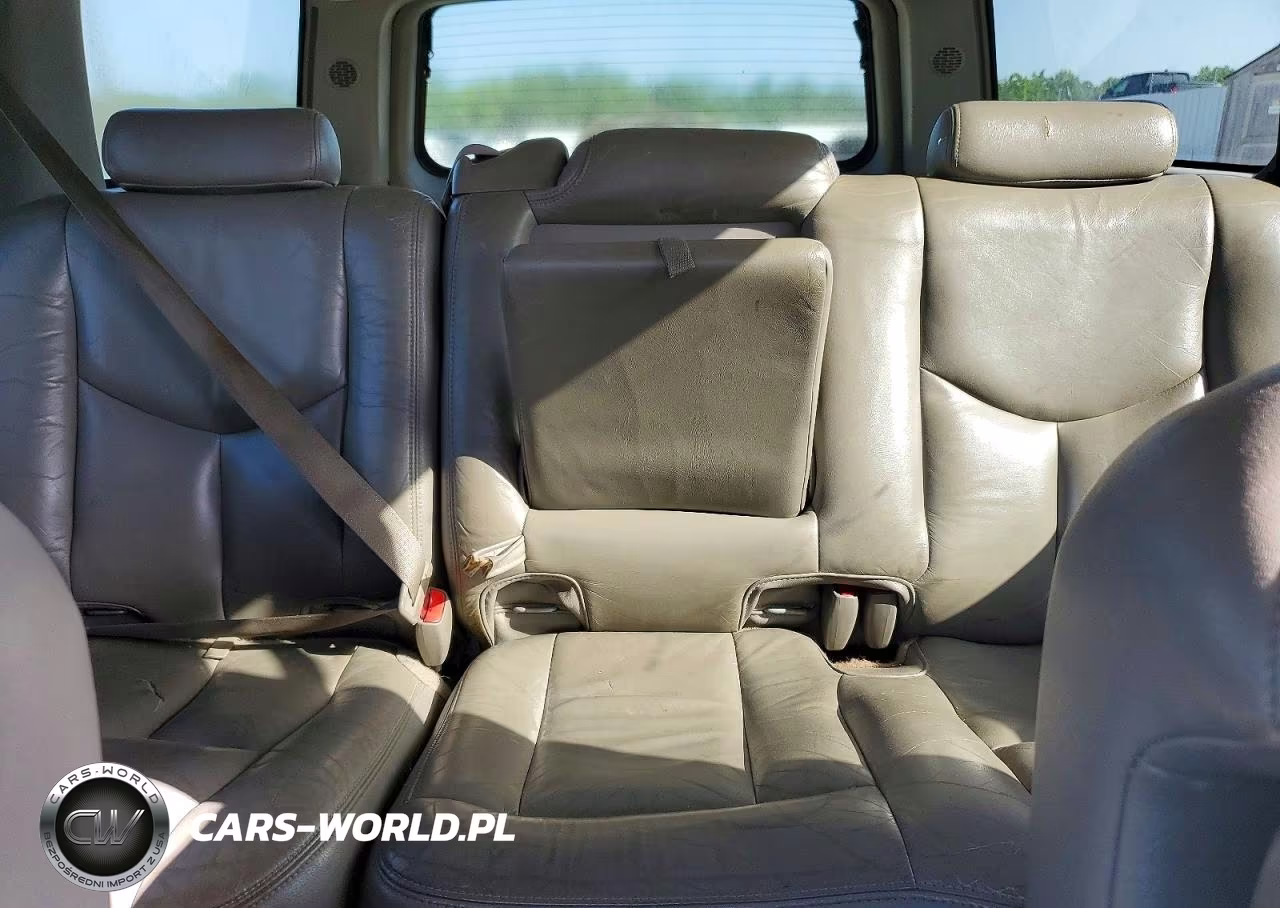 2005 Chevrolet Suburban K1500 VIN:3GNFK16Z35G230495 - 10