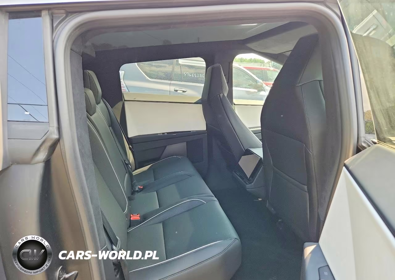 2026 Tesla Cybertruck VIN:7G2CEHED0TA090176 - 10