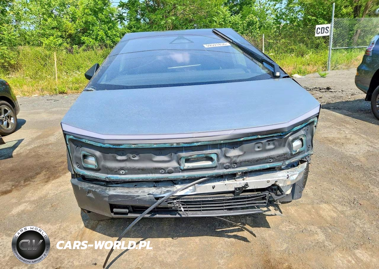 2026 Tesla Cybertruck VIN:7G2CEHED0TA090176 - 5