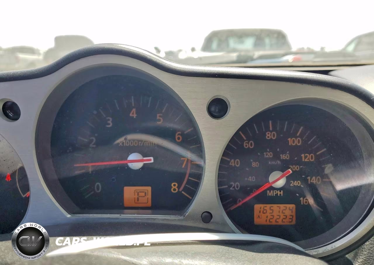 2004 Nissan 350Z Coupe VIN:JN1AZ34E34T063375 - 9