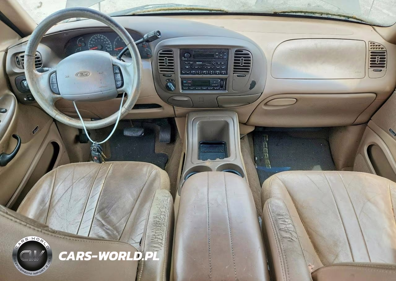 1999 Ford Expedition VIN:1FMPU18LXXLA74943 - 8