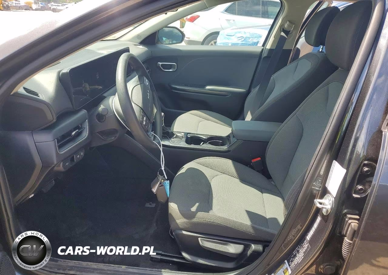 2025 Kia K4 Lxs VIN:3KPFT4DEXSE074664 - 7