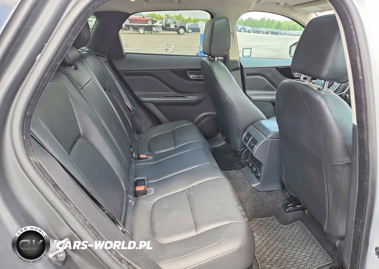 2020 Jaguar F-Pace Premium VIN:SADCJ2FX1LA630428 - 11