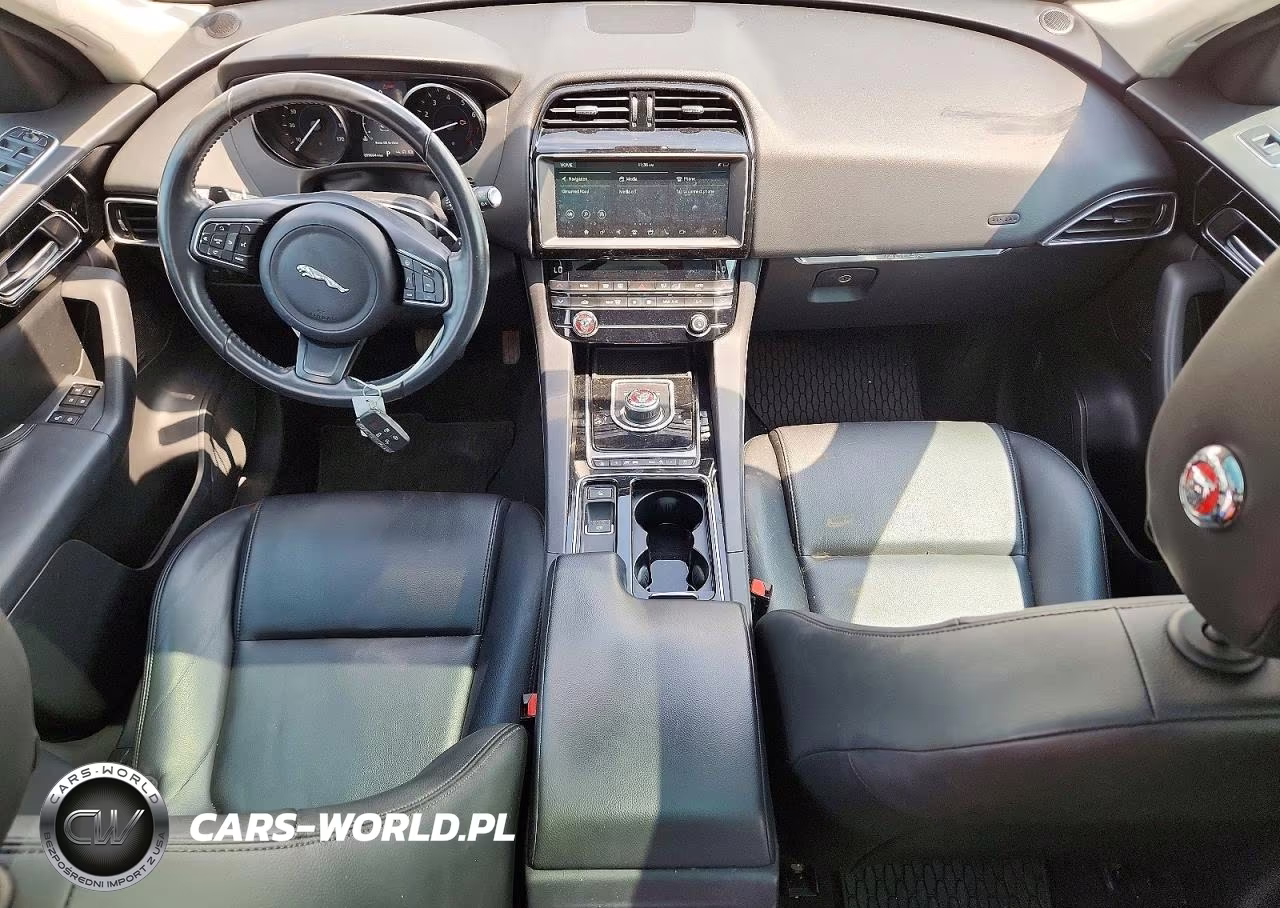 2020 Jaguar F-Pace Premium VIN:SADCJ2FX1LA630428 - 8
