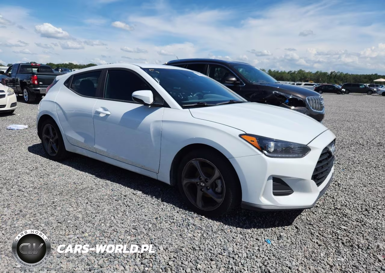 2020 Hyundai Veloster 2.0L VIN:KMHTG6AF4LU024695 - 4