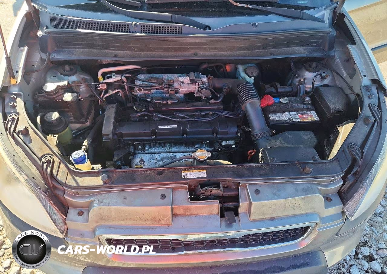 2011 Kia Soul + VIN:KNDJT2A2XB7195736 - 11