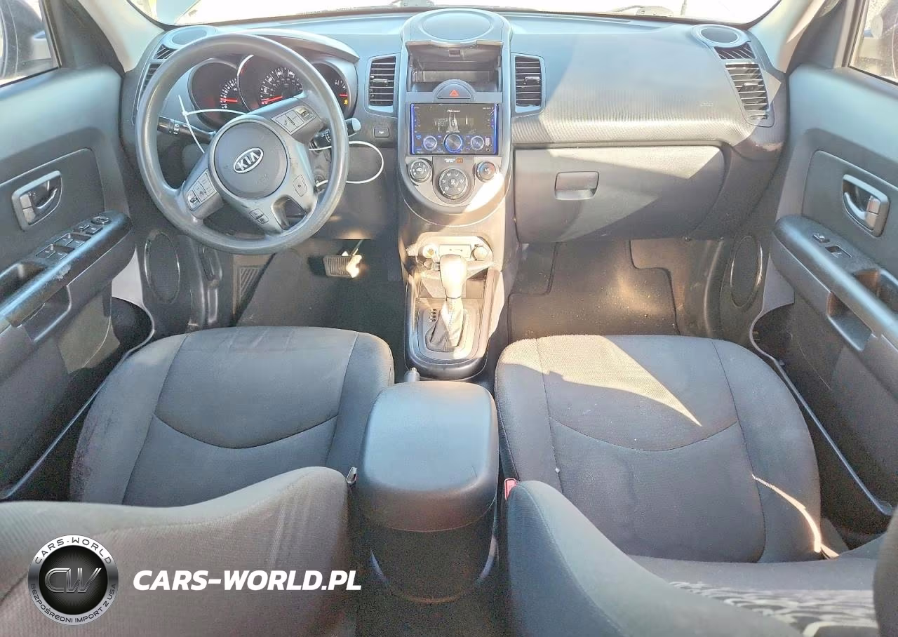 2011 Kia Soul + VIN:KNDJT2A2XB7195736 - 8