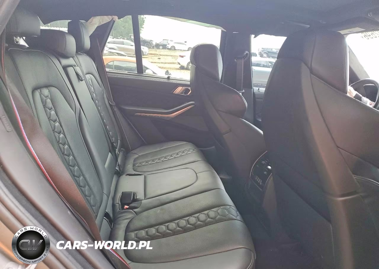 2023 BMW X5 VIN:5YMJU0C04P9P24811 - 11