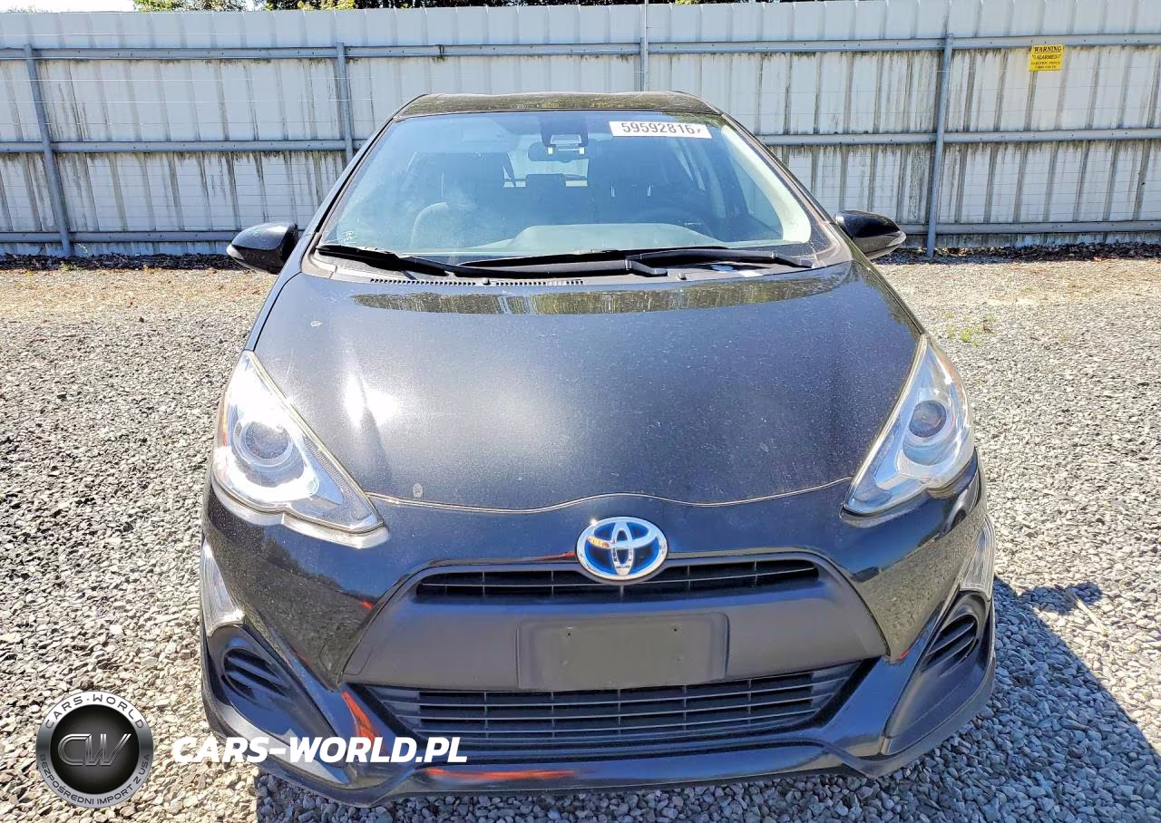 2017 Toyota Prius C Two VIN:JTDKDTB32H1592352 - 5