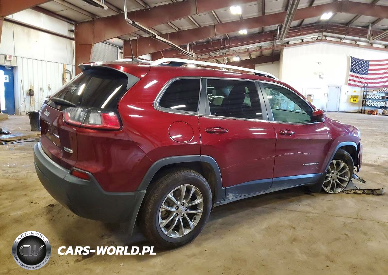 2019 Jeep Cherokee Latitude Plus VIN:1C4PJMLB0KD148693 - 3