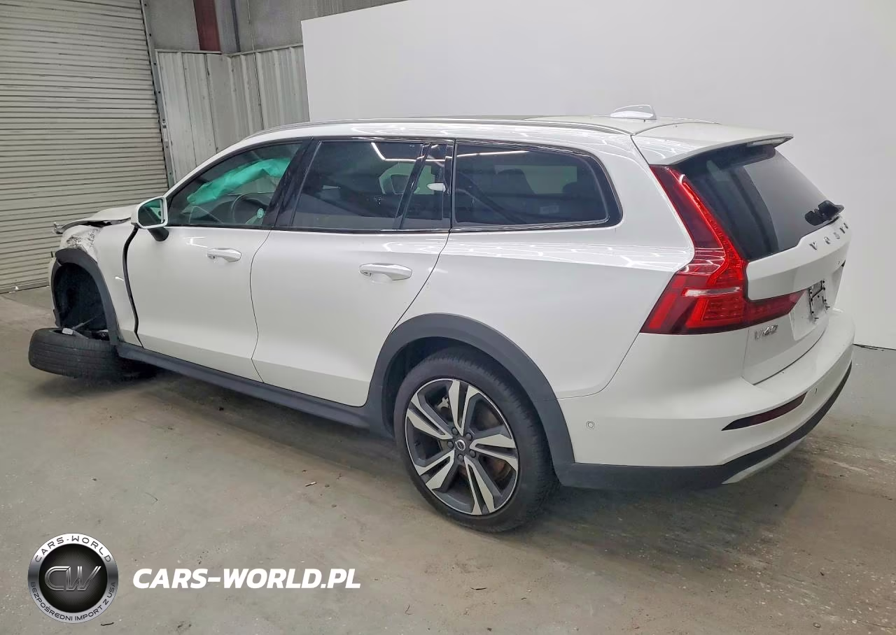 2025 Volvo V60 Cross Country Plus VIN:YV4L12WK6S2146776 - 2
