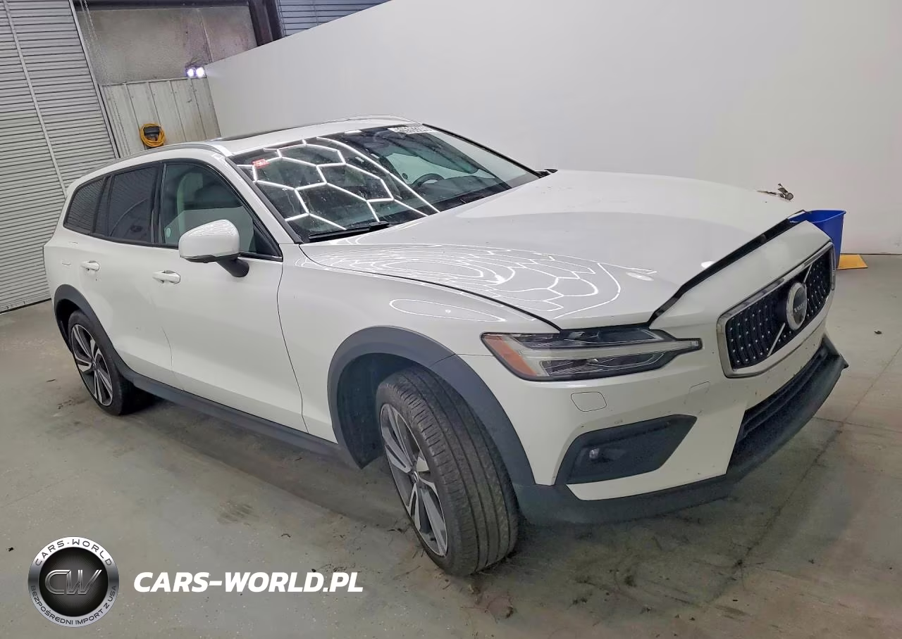 2025 Volvo V60 Cross Country Plus VIN:YV4L12WK6S2146776 - 4