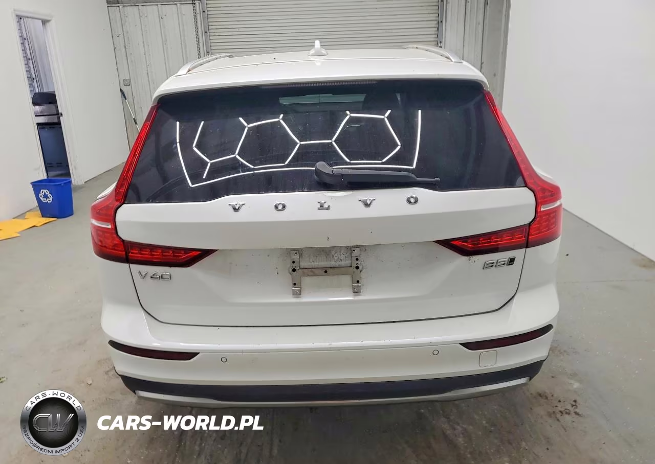 2025 Volvo V60 Cross Country Plus VIN:YV4L12WK6S2146776 - 6