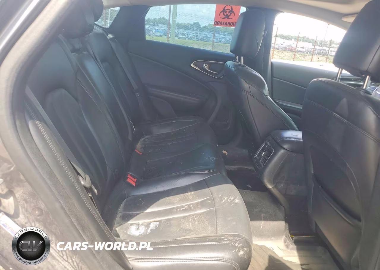 2015 Chrysler 200 C VIN:1C3CCCCB4FN509298 - 10