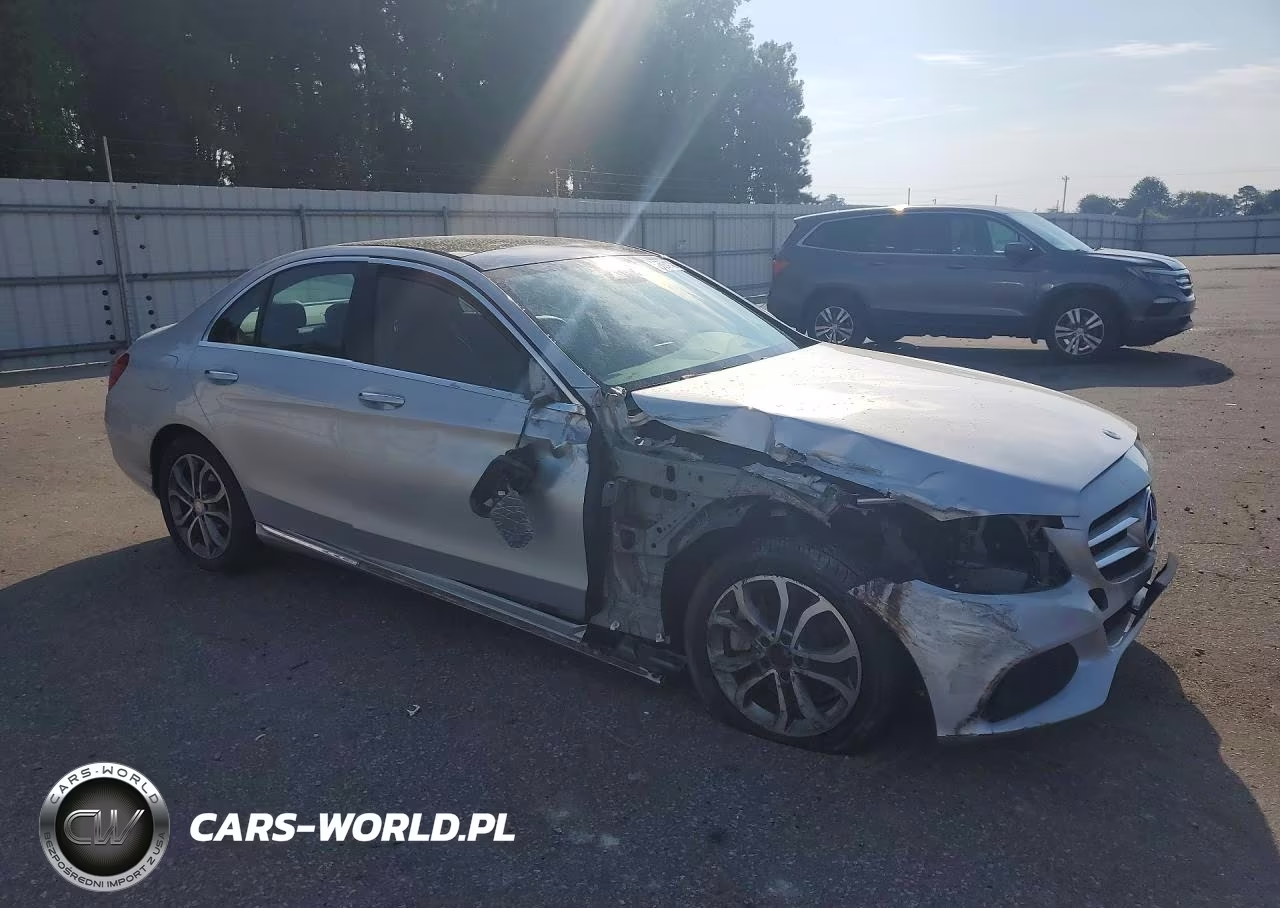 2017 Mercedes-Benz C 300 4Matic VIN:55SWF4KB2HU207368 - 4
